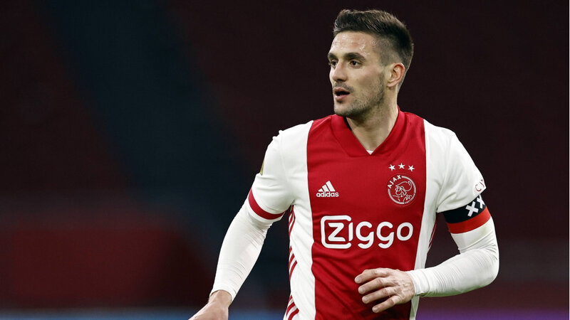 Dušan Tadić hiện đang thi đấu cho Ajax Amsterdam